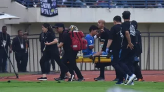 Bek Persib Bandung, Achmad Jufriyanto atau Jupe Alami Cedera Patah Tulang Rusuk Saat Lawan Port FC