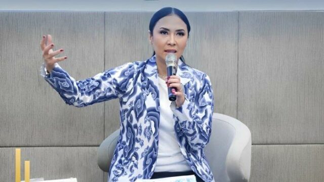 Istri Menteri UMKM, Agustina Hastarina atau Tina Astari