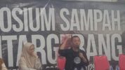 Senior Investigator Komnas HAM, Wahyu Pratama Tamba, Saat Jadi Narasumber dalam Acara Simposium Sampah Bantar Gebang yang digelar di Graha Bintang, Muatika Jaya, Kota Bekasi, pada Selasa (28/10/2025).